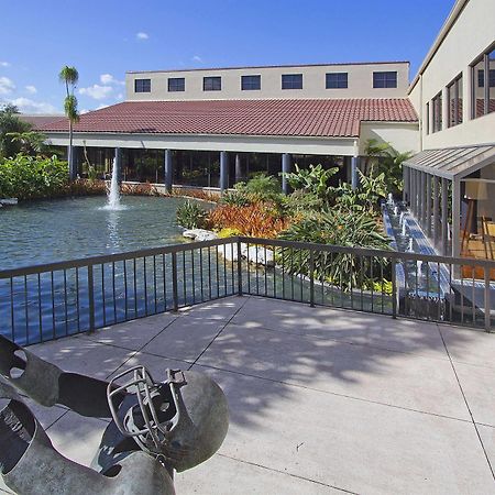 Miami Lakes Hotel Exterior foto